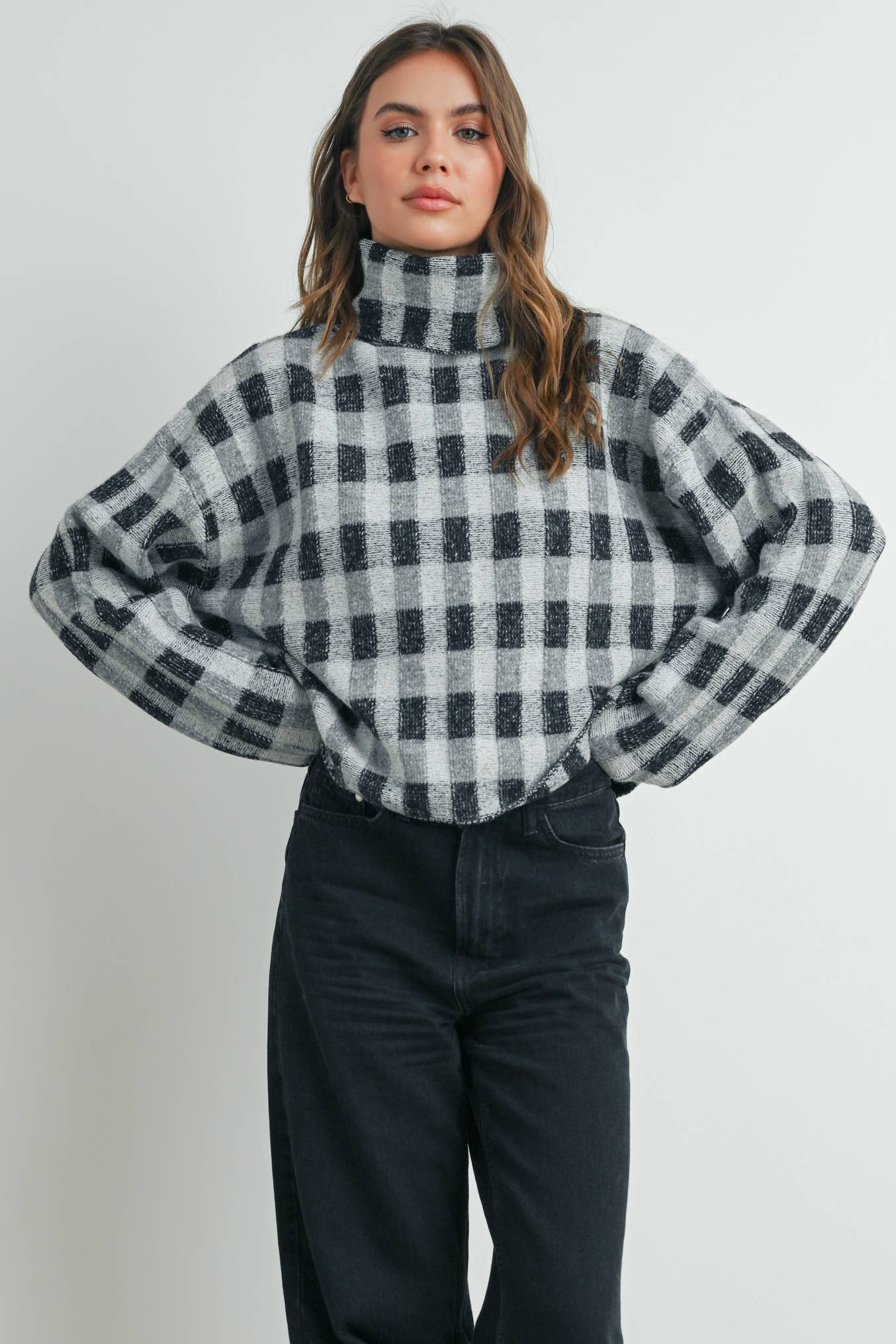 CHECK TURTLENECK SWEATER