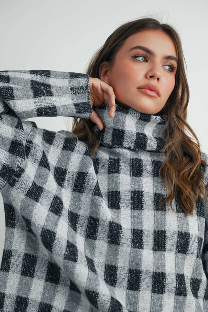 CHECK TURTLENECK SWEATER