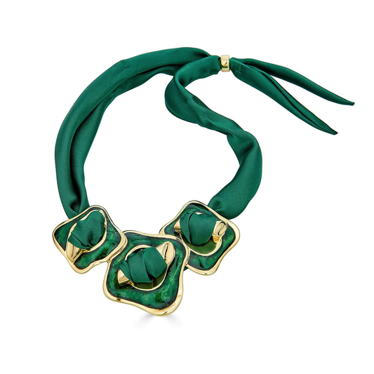 Forme Necklace