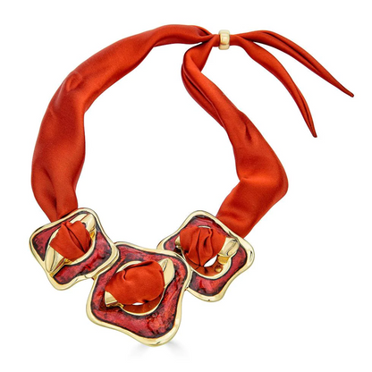 Forme Necklace